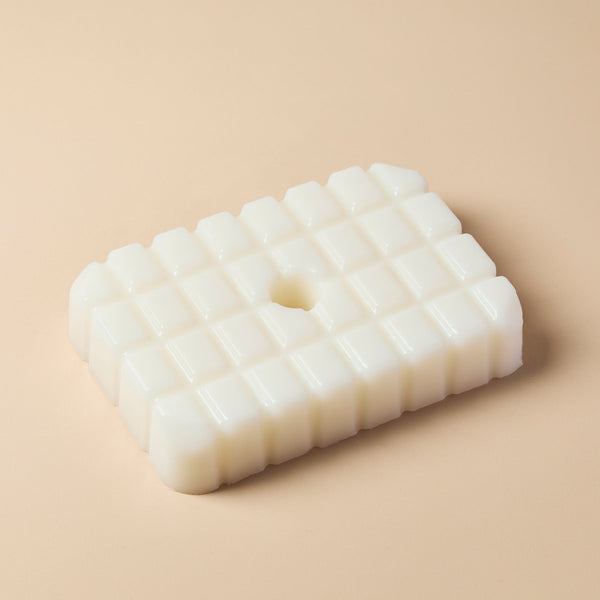 Premium Tussah Silk Melt & Pour Soap Base - close-up - Zoom Media 2