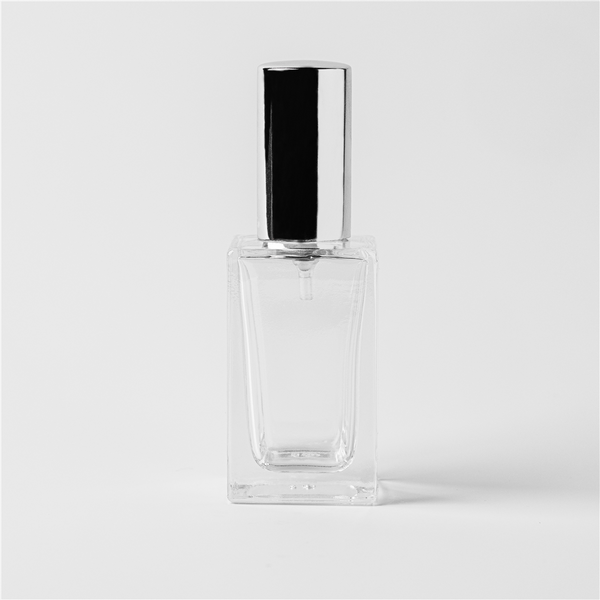 0.54 oz Clear Glass Perfume Bottle with Silver Spray Top - Zoom Media 1