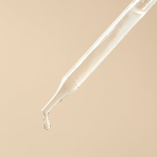 Lip-Smacking Sweetener Oil - close-up - Zoom Media 2