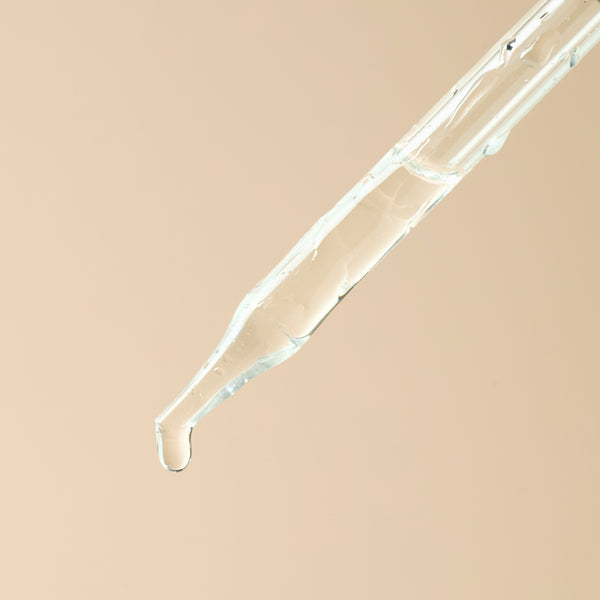 Triethanolamine 99% - close-up - Zoom Media 2