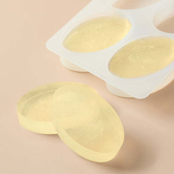 Premium Aloe & Olive Melt & Pour Soap Base - 2 lb Tray - product detail - Zoom Media 3