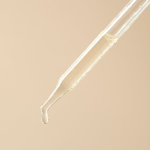 Sesame Oil - close-up - Zoom Media 2