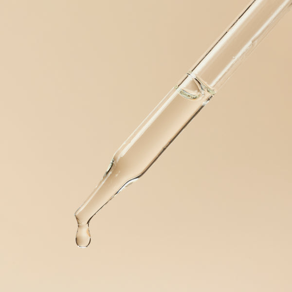 Aloe Vera Oil - close-up - Zoom Media 2