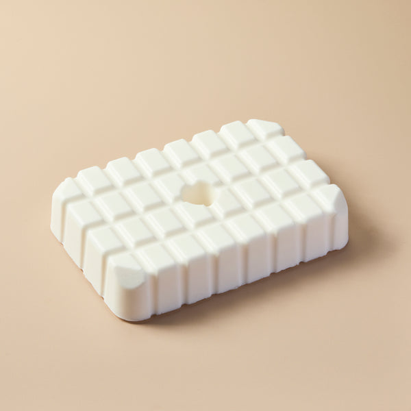 Detergent Free Shea Butter Melt & Pour Soap Base - close-up - Zoom Media 2