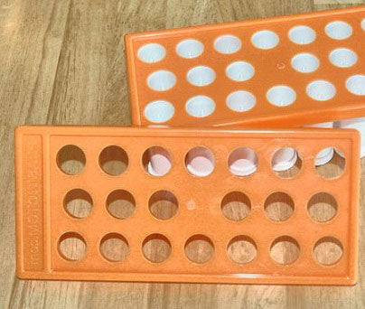 Filling Tray: 0.50 oz Round Twist Tubes - Zoom Media 1