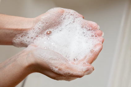 Pure Essence 5-in-1 Cleanser - Zoom Media 1