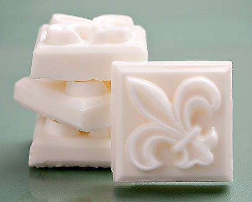 White Melt & Pour Soap Base - Zoom Media 1