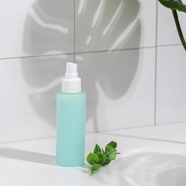 Cucumber & Green Tea Facial Spray Kit - Zoom Media 1