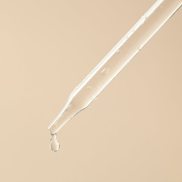 DMDM Hydantoin - close-up - Zoom Media 2