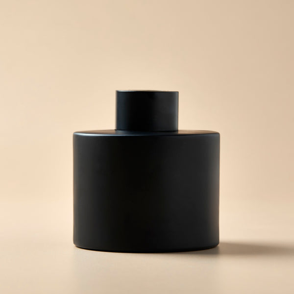 4.7 oz Black Matte Reed Diffuser Bottle - Zoom Media 1