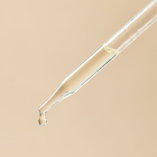 Sweet Almond Oil Refined - close-up - Zoom Media 2