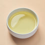 Monoi de Tahiti Oil - close-up - Zoom Thumbnail Media 2