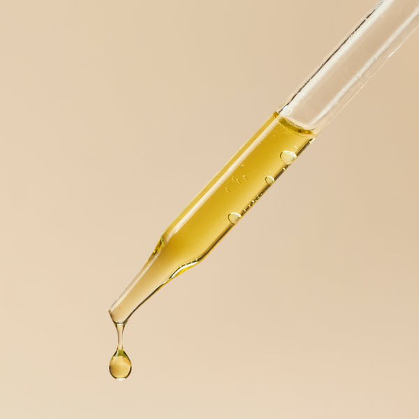 Olive Oil - Extra Virgin - close-up - Zoom Media 2