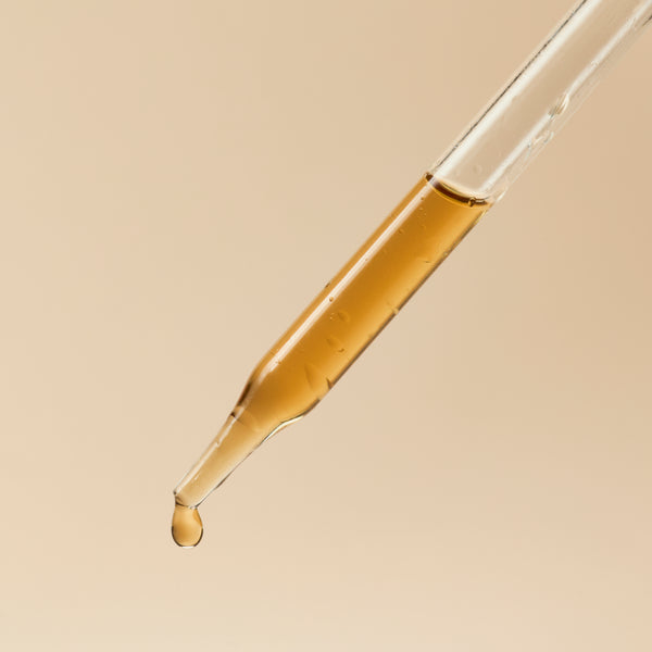 Chamomile Extract - Water Soluble - close-up - Zoom Media 2