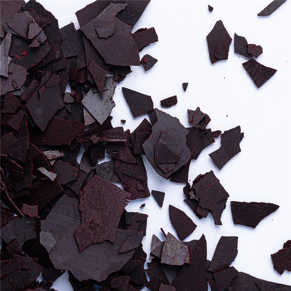 Scarlet Red Candle Dye Flakes - Zoom Media 1